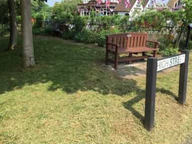 Lord's Bridge Garden - Spring 2018.